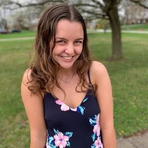 Meet your Posher, Alyssa